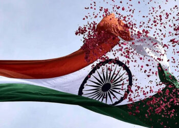 സ്വാതന്ത്ര്യപ്പുലരിയിൽ;അഭിമാനത്തോടെ ഭാരതം