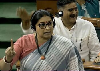 രാഹുൽ ​ഗാന്ധിയുടെ വിവാദ പരാമർശത്തിനെതിരെ ലോക്സഭയിൽ തുറന്നടിച്ച് സ്മൃതി ഇറാനി