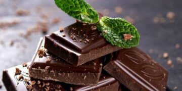 ഡാർക്ക് ചോക്ലേറ്റ് കയ്യിൽ ഉണ്ടോ ടെൻഷൻ പമ്പകടക്കും