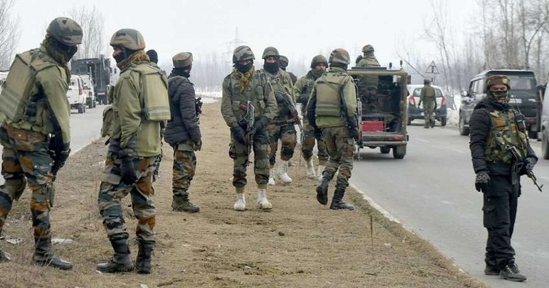 ജമ്മു കശ്മീരിൽ വീണ്ടും ഏറ്റുമുട്ടൽ ; മൂന്ന് സൈനികർക്ക് വീരമൃത്യു