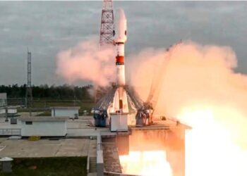 നാല്പത്തേഴ് വർഷത്തിനുശേഷം ചന്ദ്രനിലേക്ക് റഷ്യ; കുതിച്ചുയർന്ന് ലൂണ-25; അഭിനന്ദിച്ച് ഐഎസ്ആർഒ