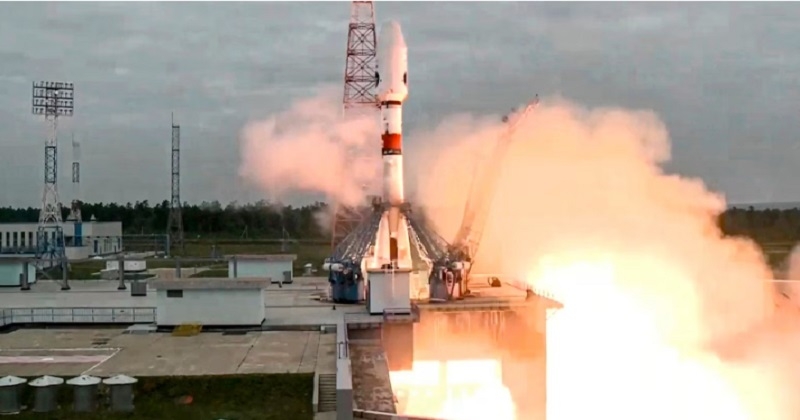 നാല്പത്തേഴ് വർഷത്തിനുശേഷം ചന്ദ്രനിലേക്ക് റഷ്യ; കുതിച്ചുയർന്ന് ലൂണ-25; അഭിനന്ദിച്ച് ഐഎസ്ആർഒ