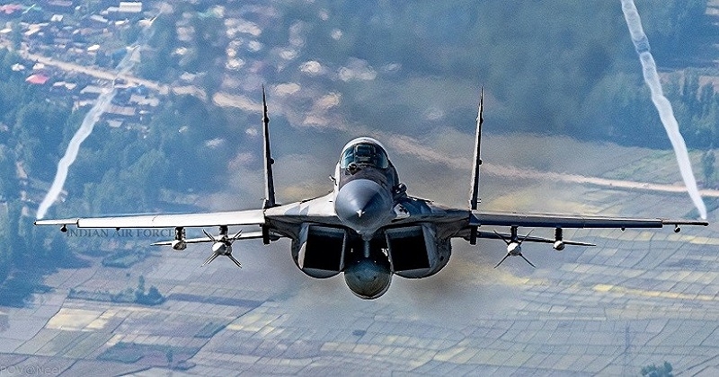 പാകിസ്ഥാന്, ചൈന രാജ്യങ്ങളുടെ ഭീഷണി നേരിടാന് 29 യുദ്ധവിമാനങ്ങളുടെ സ്ക്വാഡ്രനെ വിന്യസിച്ച് ഇന്ത്യ