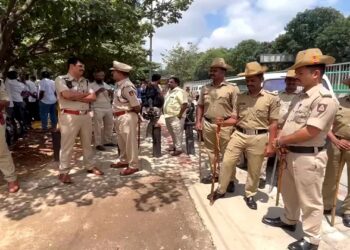 കര്‍ണാടക ബന്ദ്: കാവേരി വിഷയത്തില്‍ വ്യാപകപ്രതിഷേധം; 4 വിമാന സർവീസുകൾ റദ്ദാക്കി