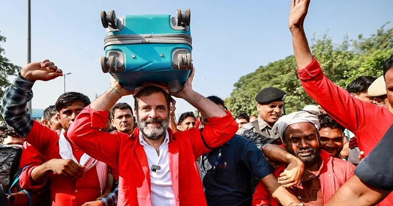 സ്യൂട്ട് കേസ് ചുമന്ന് തൊഴിലാളി വേഷത്തിൽ രാഹുൽ; സാമൂഹികമാധ്യമങ്ങളിൽ പരിഹാസം