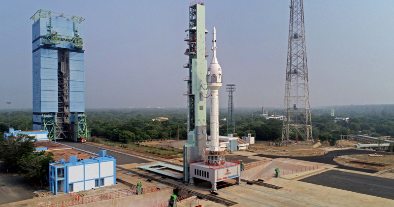 ഗഗൻയാൻ വിക്ഷേപണം; അനിശ്ചിതത്വം, ഒടുവിൽ കുതിച്ചുയർന്നു