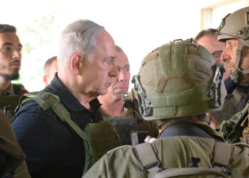 സൈനികർക്ക് ആത്മവിശ്വാസവുമായി നെതന്യാഹു അതിർത്തിയിൽ; ത്രിതല ആക്രമണം