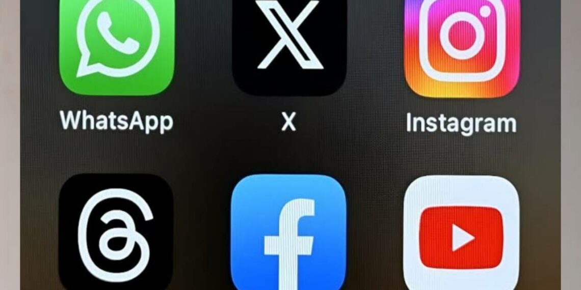 കുട്ടികളെ ലൈംഗികമായി ദുരുപയോഗം ചെയ്യുന്ന ഉള്ളടക്കങ്ങൾ നീക്കം ചെയ്യണം: സോഷ്യൽ മീഡിയയ്ക്ക് ഐടി മന്ത്രാലയത്തിന്റെ നോട്ടീസ്