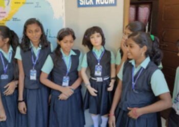 സംസാരം ഇംഗ്ലീഷിൽ മാത്രം,  തലക്കാണി സ്കൂളിലെ ‘ആമി’ കുട്ടി വൈറലാണ്