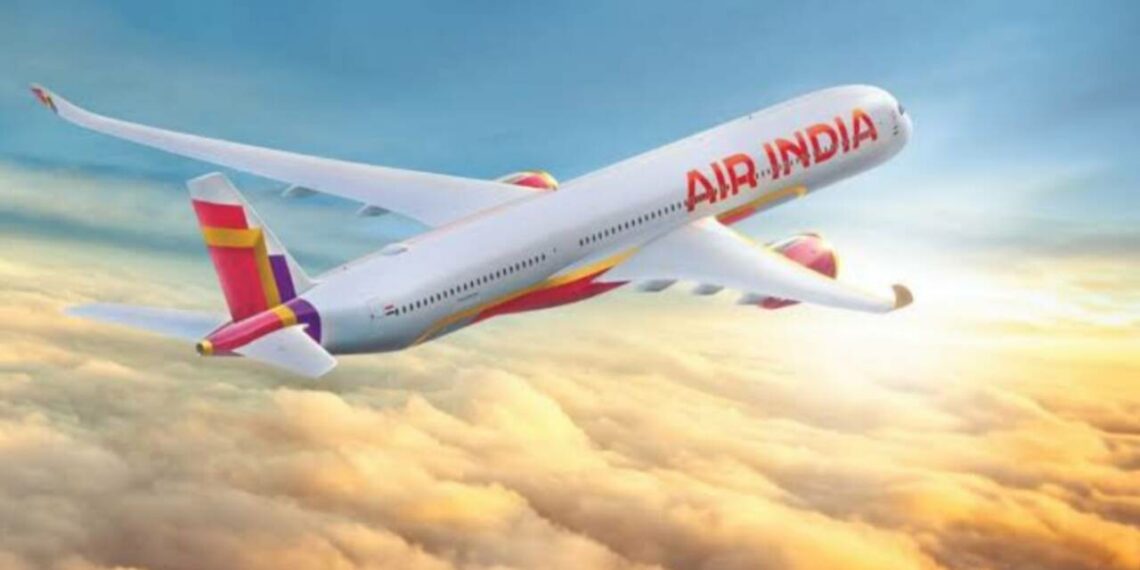 ഓപ്പറേഷൻ അജയ്: രണ്ടാമത്തെ വിമാനം ഡൽഹിയിലെത്തി