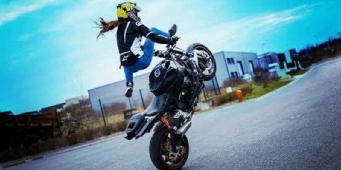 ഓപ്പറേഷന്‍ ബൈക്ക് സ്റ്റണ്ട്; 35 ഇരുചക്രവാഹനങ്ങൾ പിടിച്ചെടുത്തു