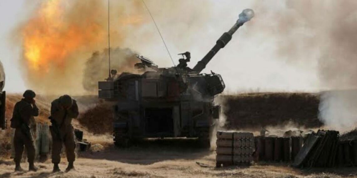 കരയാക്രമണത്തിന് അനുമതിക്കായി കാത്ത് ഇസ്രായേലി സൈന്യം; ​ഗാസയിൽ പലായനം തുടരുന്നു