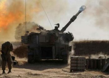 കരയാക്രമണത്തിന് അനുമതിക്കായി കാത്ത് ഇസ്രായേലി സൈന്യം; ​ഗാസയിൽ പലായനം തുടരുന്നു