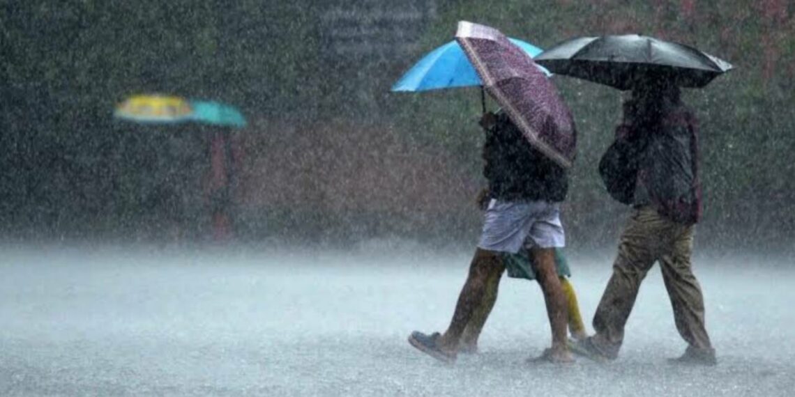 സംസ്ഥാനത്ത് ഒറ്റപ്പെട്ട ഇടങ്ങളിൽ ശക്തമായ മഴയ്ക്ക് സാധ്യത