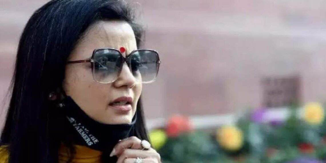 മൊയിത്രയുടെ അഭിഭാഷകൻ കേസിൽ നിന്ന് ഒഴിവായി; കോടതിയിൽ നാടകീയ നീക്കങ്ങൾ