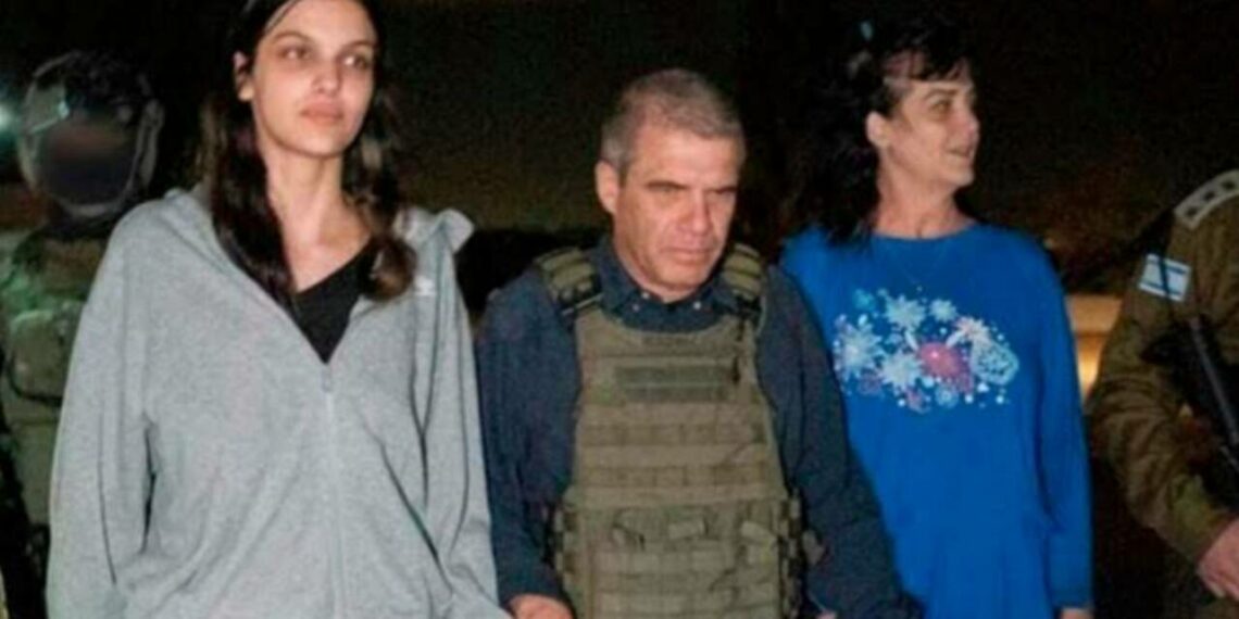 ബന്ദികളാക്കിയ അമേരിക്കൻ പൗരന്മാരെ വിട്ടയച്ച് ഹമാസ് 