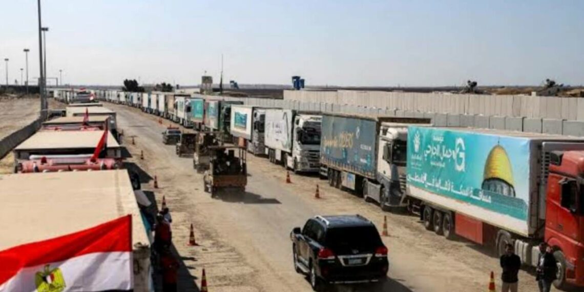 ഈജിപ്തിനും ഗാസയ്ക്കുമിടയിലുള്ള റാഫ ക്രോസിങ്ങ് തുറന്നു – ട്രക്കുകൾ ​ഗാസയിൽ