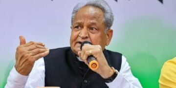 ‘തെരുവുനായ്ക്കളെക്കാൾ ഇഡി ഉദ്യോഗസ്ഥരാണ് രാജ്യത്ത് അലഞ്ഞു നടക്കുന്നത്’; ഗെലോട്ട്
