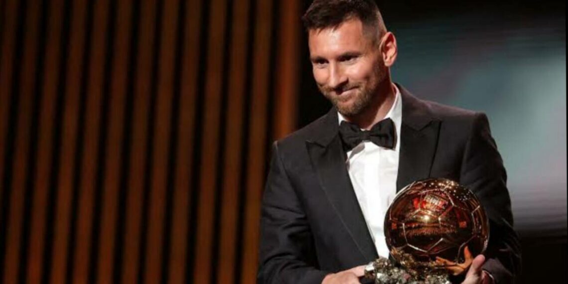 എട്ടാം തവണയും ബാലണ്‍ ദ് ഓര്‍ തിളക്കത്തില്‍ മെസ്സി; എമി മാര്‍ട്ടിനെസ് മികച്ച ഗോള്‍ കീപ്പര്‍
