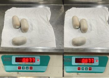 കരിപ്പൂർ വിമാനത്താവളത്തിൽ ഇന്നും സ്വർണ്ണം പിടികൂടി; മൂന്ന് പേർ കസ്റ്റഡിയിൽ