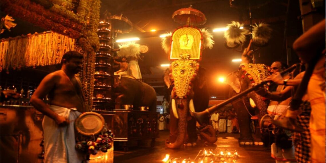 ചരിത്ര പ്രസിദ്ധമായ ഗുരുവായൂർ ഏകാദശി നാളെ; ഇന്ന് നടയടക്കില്ല