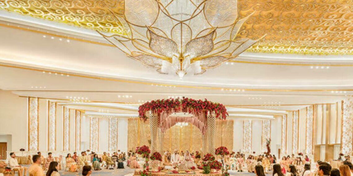 കൈയ്യിൽ കാശുണ്ടോ?! എങ്കിൽ വിവാഹം ​ഗംഭീരമാക്കാം, ഒരു ദിവസത്തെ വാടകയായി നൽകേണ്ടത് 15 ലക്ഷം രൂപ; വൈറലായി ജിയോ വേൾഡ് ഗാർഡൻ