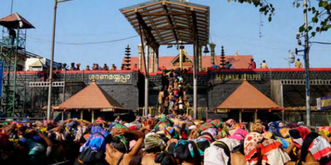 ശബരിമലയിൽ വൻ ഭക്തജന തിരക്ക്; ഇന്നലെ ദർശനം നടത്തിയത് 45000 ലേറെ പേർ