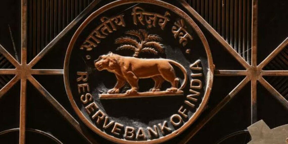 10.34 കോടി രൂപ പിഴ; മൂന്ന് ബാങ്കുകൾക്ക് താക്കീതുമായി ആർബിഐ