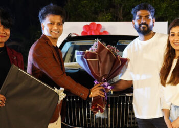 നയൻതാരയ്ക്ക് പിറന്നാൾ സമ്മാനം 2.96 കോടി രൂപയുടെ മെയ്ബ ജിഎൽഎസ് 600 എസ്യുവി