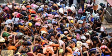 ഭക്തർ  ക്യൂവിൽ കുഴഞ്ഞ് വീണ് മരിക്കുന്നത് പതിവാകുന്നു; സർക്കാർ ക്ഷേത്രഭരണം ഒഴിയണം: ടെംപിൾ ഫെഡറേഷൻ