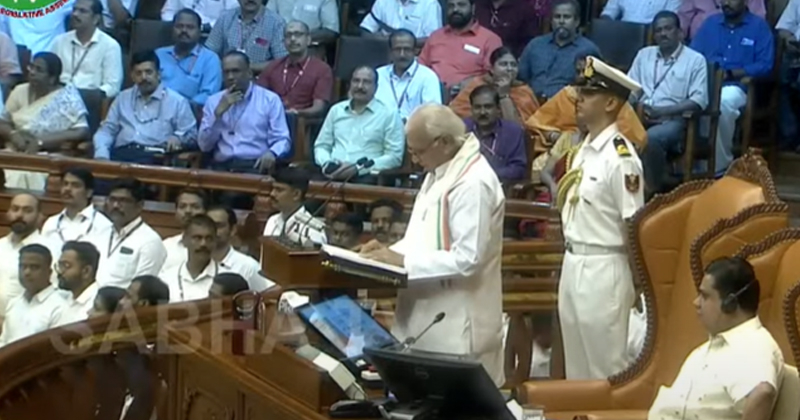 നയപ്രഖ്യാപന പ്രസംഗം ഒറ്റ മിനുട്ടിൽ അവസാനിപ്പിച്ച് ഗവർണ്ണർ ; സർക്കാർ ഗവർണർ പോര് മുറുകുന്നു
