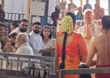 സുരേഷ് ഗോപിയുടെ മകൾക്കൊപ്പം ഗുരുവായൂരിൽ വിവാഹം നടന്ന 10 വധുവരന്മാരെയും അനു​ഗ്രഹിച്ച് പ്രധാനമന്ത്രി