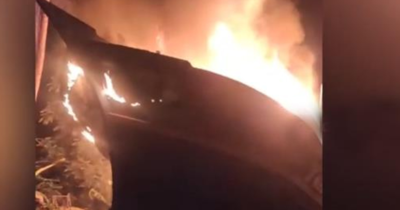 ബേപ്പൂരിൽ ബോട്ടിന് തീപിടിച്ചു