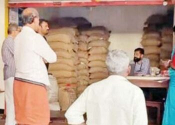 അനിശ്ചിതകാല സമരം തുടങ്ങി; സര്‍ക്കാര്‍ കുടിശിക തീര്‍ത്തില്ലെങ്കിൽ റേഷൻ വിതരണം മുടങ്ങും