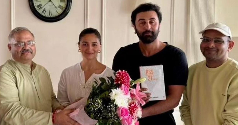 പ്രാണ പ്രതിഷ്ഠാ ചടങ്ങ്; രൺബീർ കപൂറിനെയും ഭാര്യ ആലിയഭട്ടിനെയും നേരിട്ടെത്തി ക്ഷണിച്ച് ആർഎസ്എസ് നേതാക്കൾ