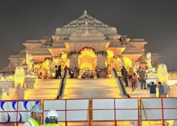 രാജ്യമെങ്ങും ആഹ്ളാദത്തിമിർപ്പിൽ; ചരിത്ര മുഹർത്തത്തിന് ഇനി മിനിറ്റുകൾ മാത്രം