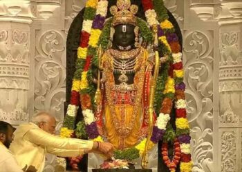 പാഞ്ചജന്യം മുഴങ്ങി, നാടാകെ രാമമന്ത്രമുയർന്നു; ഒടുവിൽ ശ്രീരാമന് പ്രാണപ്രതിഷ്ഠ