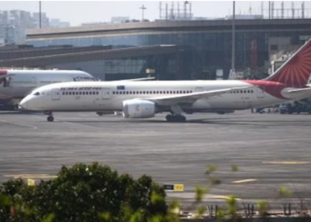 മതില്‍ ചാടി മദ്യപാനി റണ്‍വേയില്‍; സിഐഎസ്എഫ് ഉദ്യോഗസ്ഥന് സസ്‌പെന്‍ഷന്‍