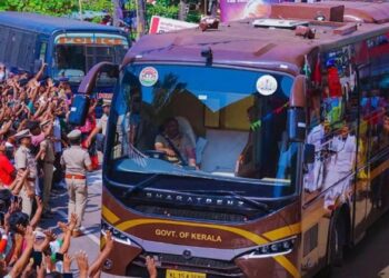 മുഖ്യമന്ത്രി ഇരുന്ന കറങ്ങുന്ന സീറ്റും ലിഫ്റ്റും നീക്കം ചെയ്യും; നവകേരള ബസ് മ്യൂസിയത്തിലേക്കല്ല, ടൂറിസത്തിലേക്ക്