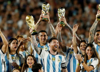 2024 മെസി കേരളത്തിലേക്കില്ല ; 2025 ഒക്ടോബറിൽ അർജന്റീന ടീം കേരളത്തിലെത്താൻ സാധ്യത