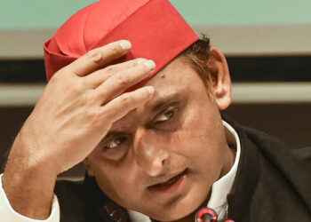 യുപിയില് നാടകീയ നീക്കങ്ങള്; രാജ്യസഭ വോട്ടെടുപ്പിന് തൊട്ടുമുമ്പ് എസ്പി ചീഫ് വിപ്പ് രാജിവെച്ചു