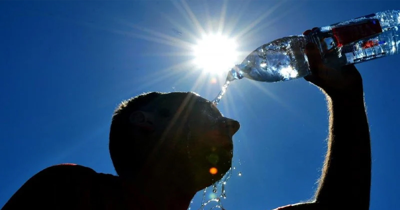 ചൂട് കനക്കുന്നു; ഉയര്‍ന്ന താപനില മുന്നറിയിപ്പ്, എട്ട് ജില്ലകളിൽ യെല്ലോ അലർട്ട്