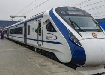 ഇന്ത്യയുടെ വന്ദേ ഭാരത് ട്രെയിനുകൾ ഇനി വിദേശത്തേക്കും; പ്രഖ്യാപനവുമായി കേന്ദ്രം
