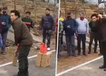 ഭൂമിയിലെ സ്വര്ഗത്തിൽ ക്രിക്കറ്റ് ദൈവത്തിന്റെ ബാറ്റിങ്