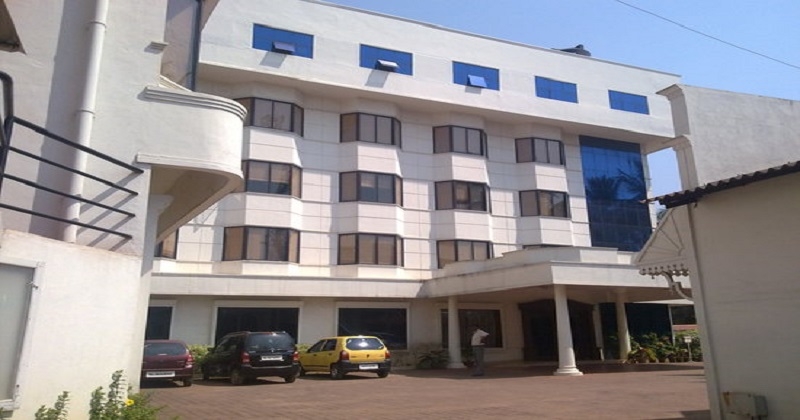 കൊച്ചി ബാറിലെ വെടിവെയ്പ്; വാടക കാർ കേന്ദീകരിച്ച് നടത്തിയ അന്വേഷണത്തിൽ 3 പേർ പിടിയിൽ