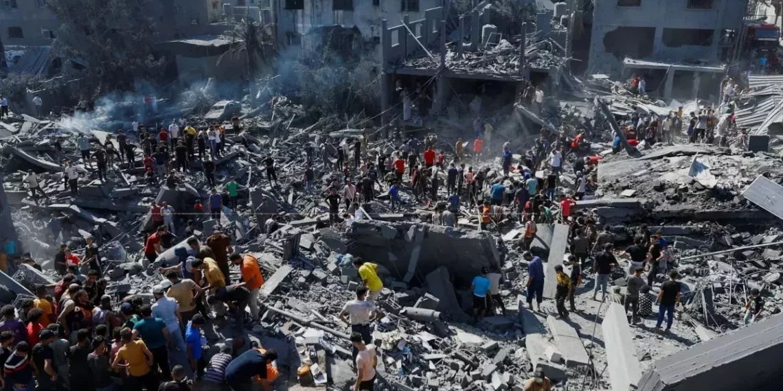 ‘ഇന്ത്യക്കാർ സുരക്ഷിതയിടങ്ങളിലേക്ക് മാറണം; ഇസ്രായേലിൽ മുന്നറിയിപ്പുമായി ഇന്ത്യൻ എംബസി