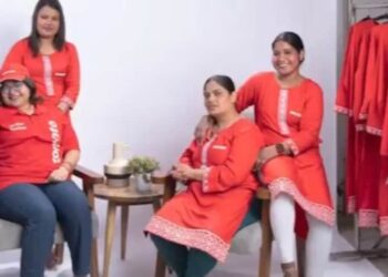 ടീ ഷർട്ട് മാത്രമല്ല ഇനി കുർത്തയും; സൊമാറ്റൊയിൽ വനിതാ ഡെലിവറി പങ്കാളികൾക്ക് യൂണിഫോമായി ഇനി കുർത്തയും