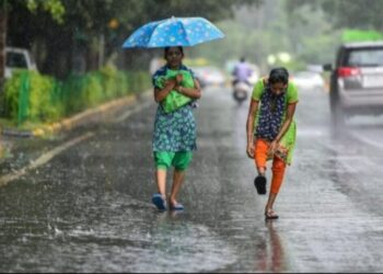 കേരളത്തിൽ വേനൽ മഴ എത്തുന്നു; 12 ജില്ലകൾക്ക് മുന്നറിയിപ്പ്
