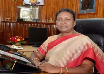 അസാധാരണ നീക്കവുമായി കേരളം സുപ്രിംകോടതിയിൽ; രാഷ്ട്രപതിക്കെതിരെ പരാതി