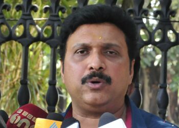 ഡ്രൈവിങ് ടെസ്റ്റ് പരിഷ്കാരം; മന്ത്രി കെ ബി ഗണേഷ് കുമാറിനെതിരെ പ്രത്യക്ഷ സമരത്തിന് സിഐടിയു